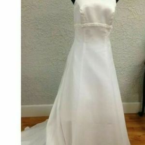 MICHELANGELO Davids Bridal Beaded Wedding Gown  8